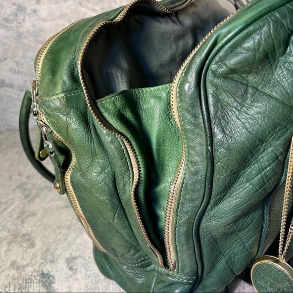 Be & D vintage green leather handbag with multiple compartments - Picture 9 of 16